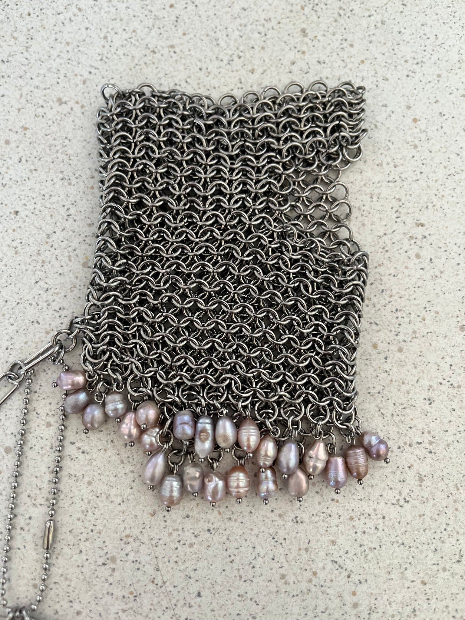 The “PEARL CUFFLING” Jiggly