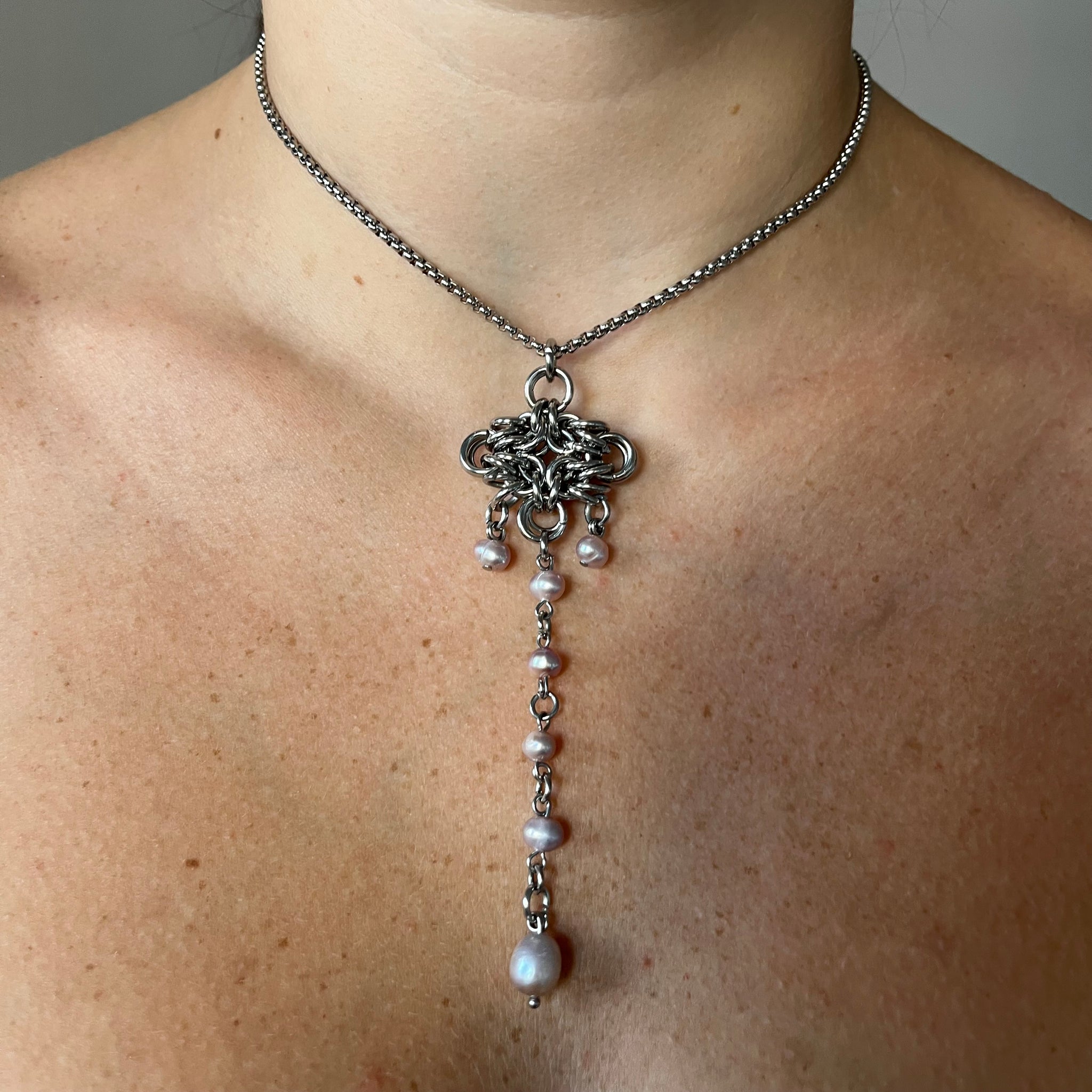 The “STRING OF PEARL” Jiggly
